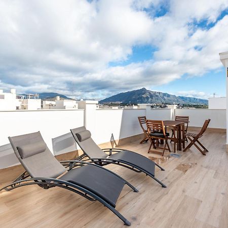 Moderno Apartamento Марбеля Екстериор снимка